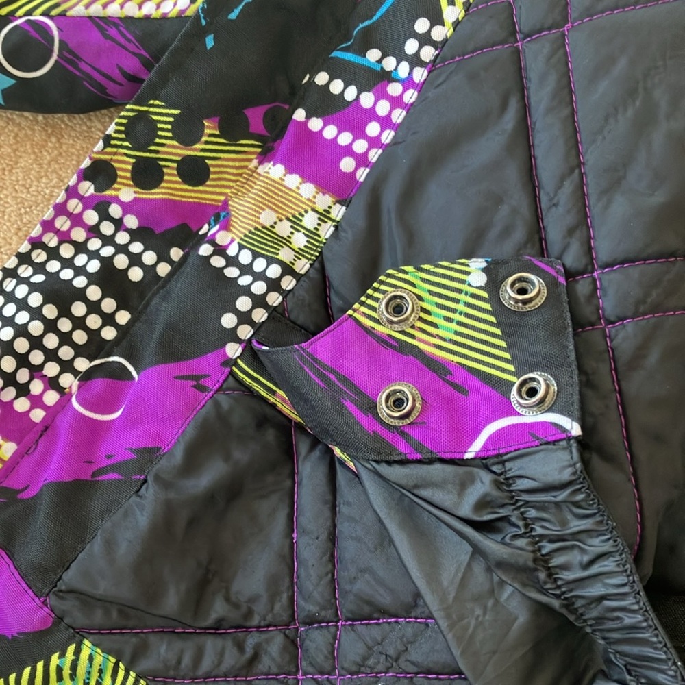 CASTLE X RACEWEAR SWITCH SPECIAL EDITION
GIRLS YOUTH SIZE LARGE
EXCELLENT COND. - Picture 7 of 15